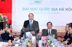 Prime Minister works with Hanoi National University