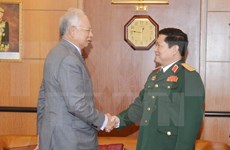 Malaysian PM supports defence cooperation with Vietnam 