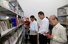Vietnamese library opens in Vientiane