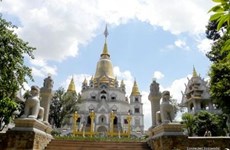 Buu Long Pagoda in Ho Chi Minh City 