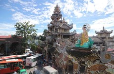 Mosaic Linh Phuoc Pagoda