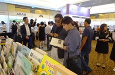 RoK book fair opens in HCM City