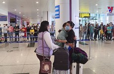 First Vietnamese citizens return home safely from Ukraine