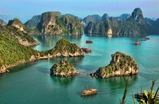 Ha Long Bay listed among 10 most beautiful places in 2022
