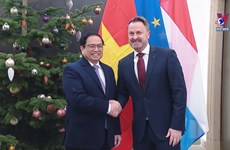 Luxembourg PM welcomes Vietnamese counterpart 