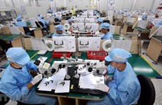 Electronic firms continue to shift investment to Vietnam 