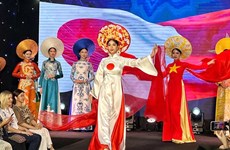 Ao Dai, Kimono show highlights beauty of Vietnam, Japan 