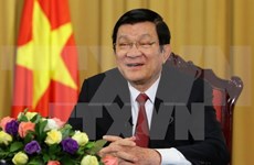 President presents Vietnamese High-Quality Goods awards 