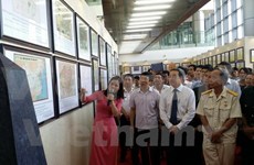 Hoang Sa-Truong Sa exhibition reaches Nghe An