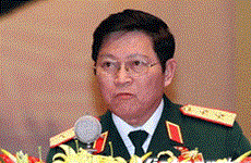 Defence Minister visits China 