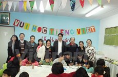 New facility teaches Vietnamese for young expats in New Zealand