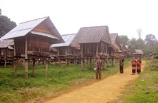 Traditional barns keep treasure of Ba Na ethnics
