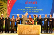 Vietnamese, French localities boost cooperation 