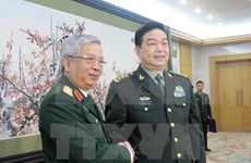  Vietnam, China beef up defence ties