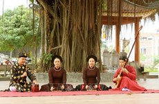 Hanoi works hard to keep ceremonial singing alive 