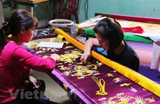 Dong Cuu - the only royal robe embroidering village in Hanoi
