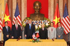 Top Vietnamese leader holds talks with US President