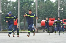 Ninh Binh trains firefighters in fire fighting and prevention