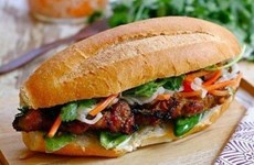 Vietnamese baguette – a unique feature of street food of Ha Noi