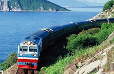 Thong Nhat train: The railway line that connects Vietnam
