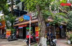Hanoi: Restaurants and coffee shops reopen after being closed due to the COVID-19 pandemic
