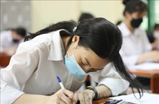 High school graduation exam: Hanoian students enter the first exam