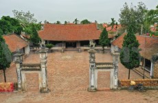 Mong Phu Temple: Unique architecture of Red River Delta