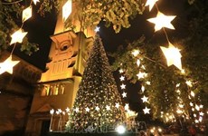 Churches in Hanoi in colourful decorations for Christmas