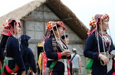 Preserving unique costume of Dao quan chet group
