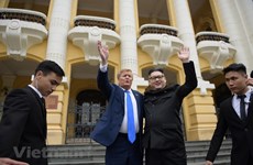 Trump, Kim lookalikes surprise Vietnamese locals