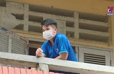 Support comes for students in Da Nang stuck in dormitories