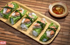 Lettuce rolls - Exquisite dish of Hanoi 