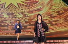 Brocade fashion show takes place in Dak Nong