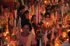 Khmer people in Soc Trang celebrate Sene Dolta festival