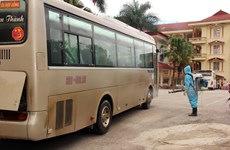 Lao students welcomed back to school in Vietnam