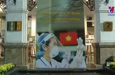 Photo books inspired by a love of life introduced in Hanoi
