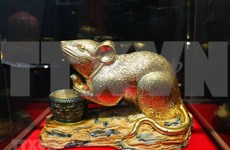 Rat-shaped ceramics available for Tet