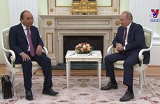 President holds talks with Russian counterpart