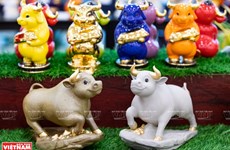 Ceramic buffalo figurines