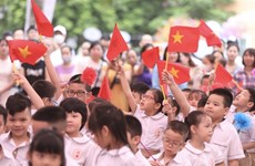 Nearly 2.3 million Hanoi students begins new school year