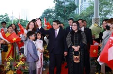 PM begins official visit to Singapore