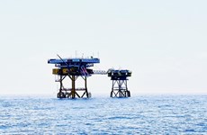 DK1 platform stands firm on East Sea