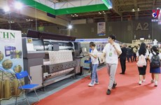 500 exhibitors attend int’l garment-textile fairs in HCM City