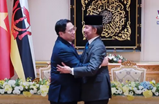 Prime Minister holds talks with Sultan of Brunei