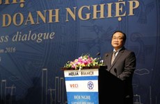 Hanoi vows to take lead in improving business climate 