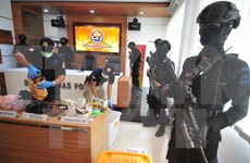Indonesian police arrest 10 over treason 