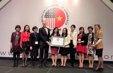 Microsoft Vietnam gets AmCham award 
