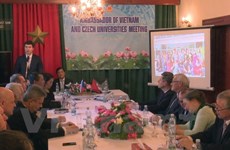 Vietnam, Czech Republic review educational cooperation