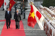 Japanese PM’s Vietnam visit – A good start for bilateral relations in 2017 