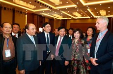 PM asks investors to devise long-term strategies in Nghe An 